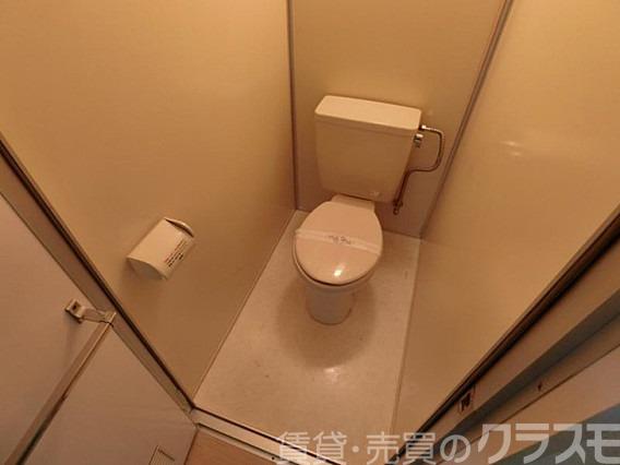 23/30 トイレ