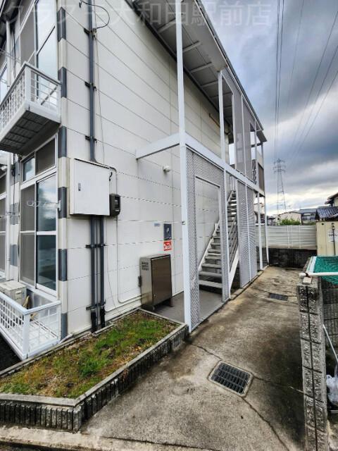 22/26 エントランス