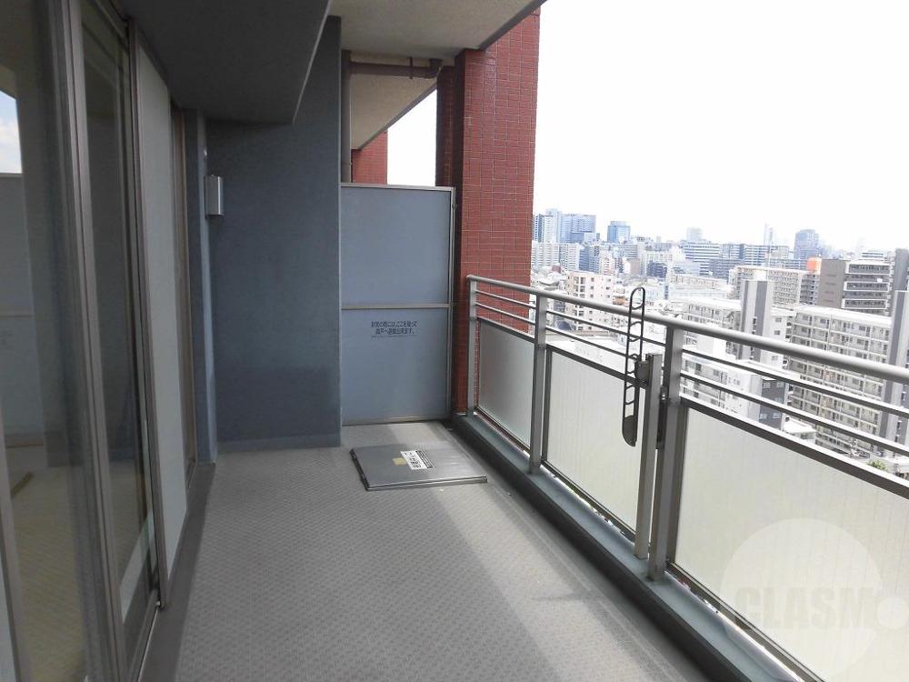 22/30 バルコニー