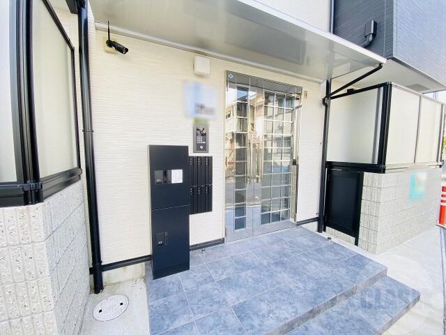 19/25 エントランス