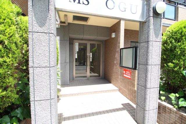 25/30 エントランス