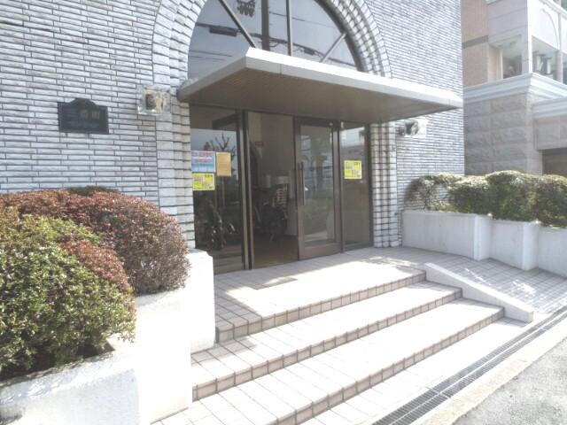 14/25 エントランス