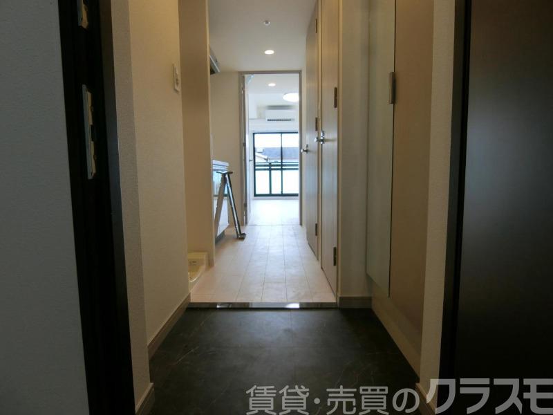 16/30 玄関