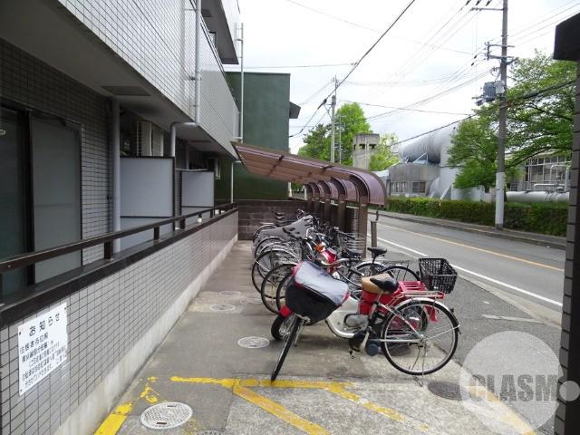 16/21 エントランス