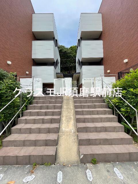 21/30 エントランス