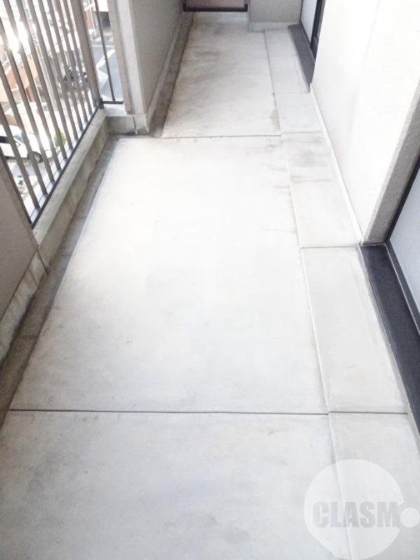 15/26 バルコニー