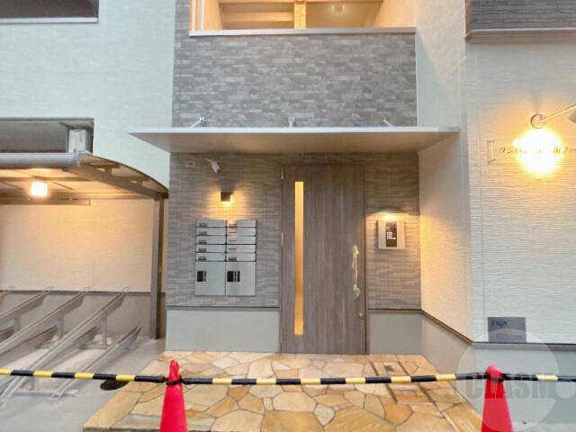 16/22 エントランス