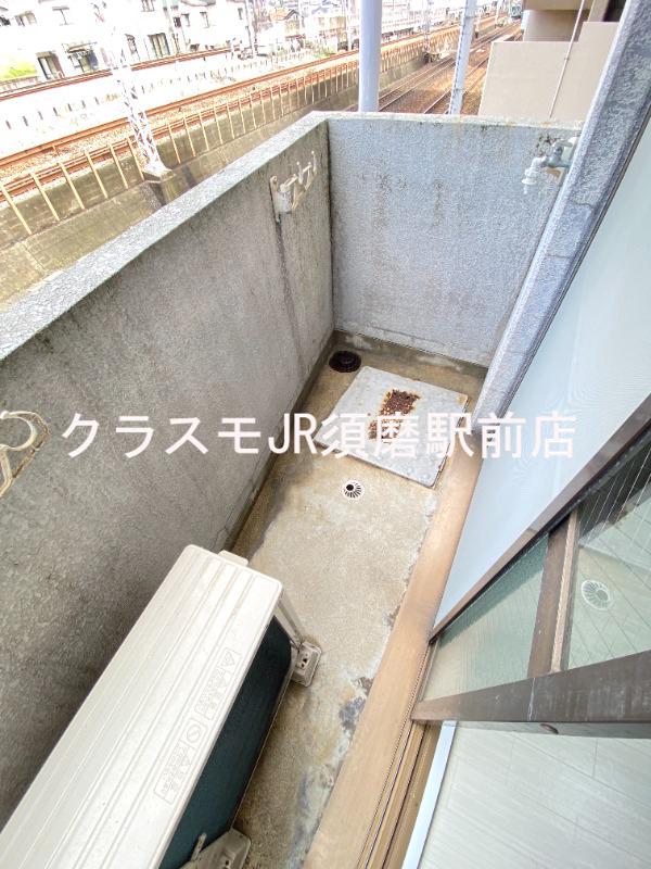 13/22 バルコニー