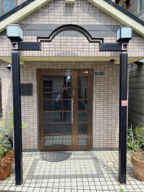 17/22 エントランス