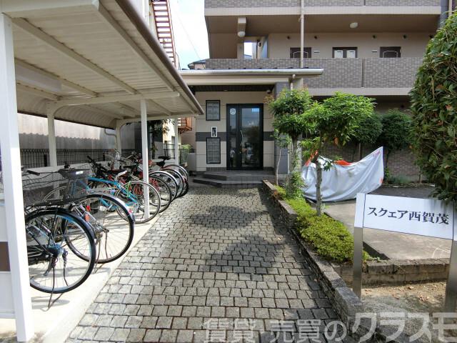 28/30 エントランス