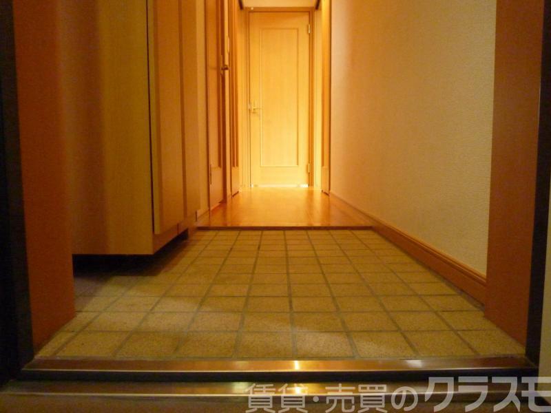 16/30 玄関