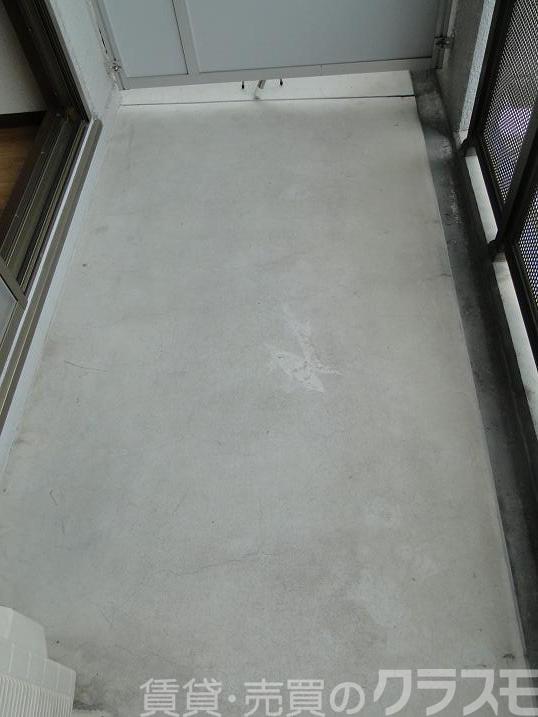 25/30 バルコニー