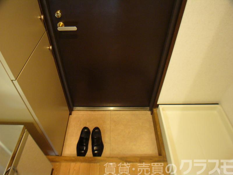 13/30 玄関