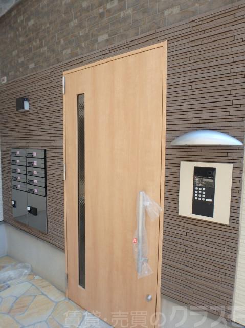 19/30 エントランス