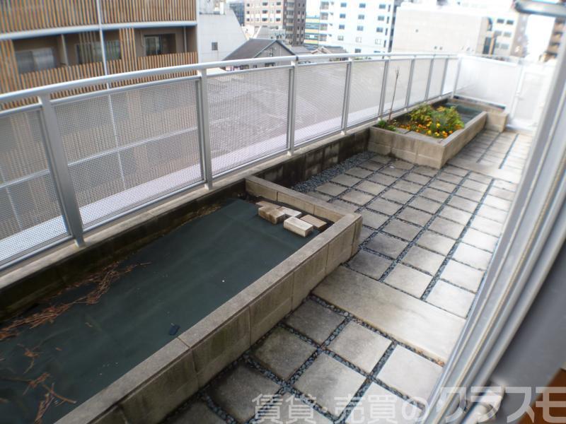 26/30 バルコニー