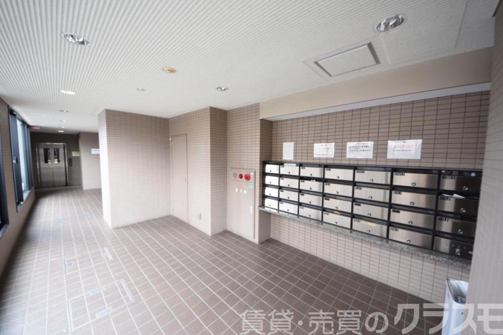 22/30 エントランス