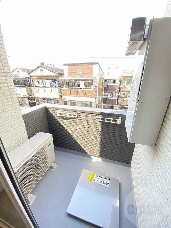 21/30 バルコニー