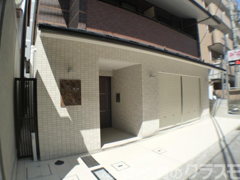 2/4 エントランス