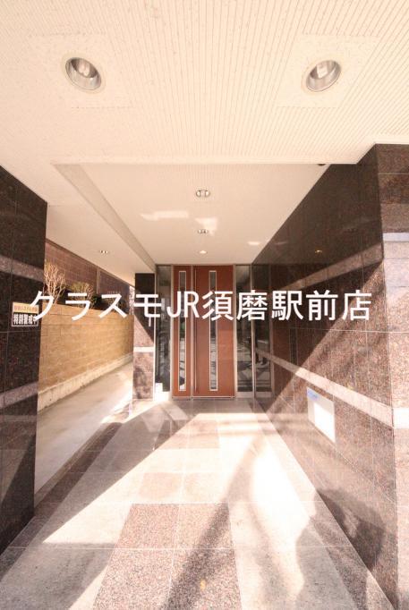 16/26 エントランス