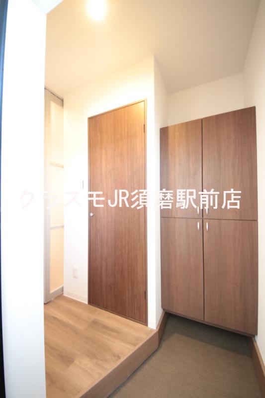 13/28 玄関