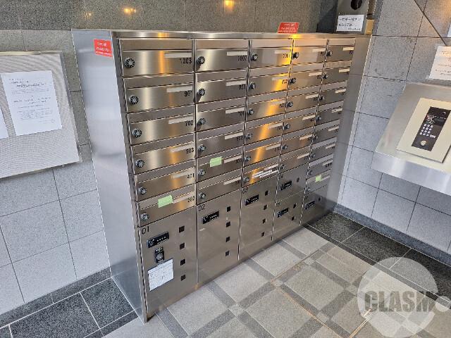 21/27 エントランス