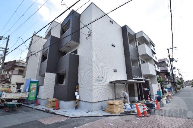 20/26 エントランス