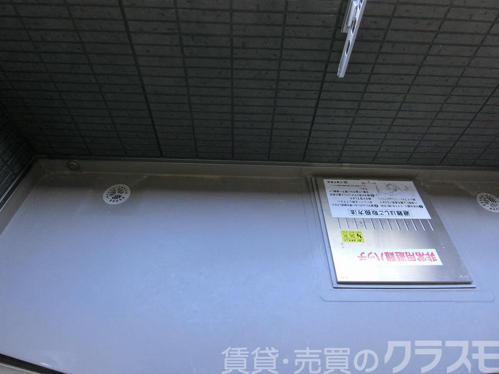 23/30 バルコニー