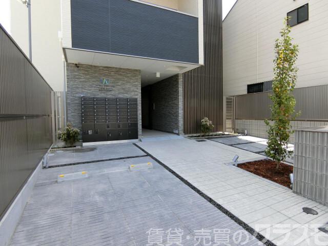 2/4 エントランス