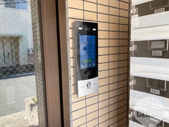 16/21 エントランス