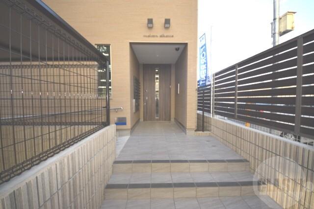 17/24 エントランス