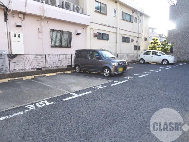 20/28 駐車場