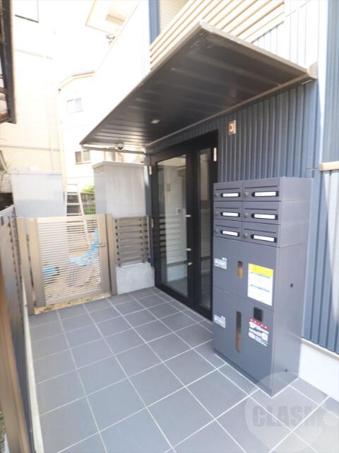 22/30 エントランス