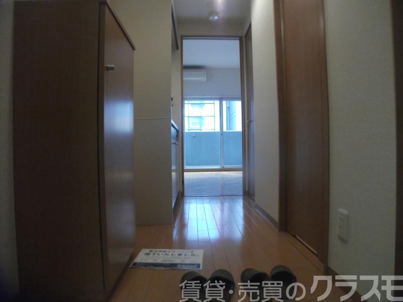 16/30 玄関