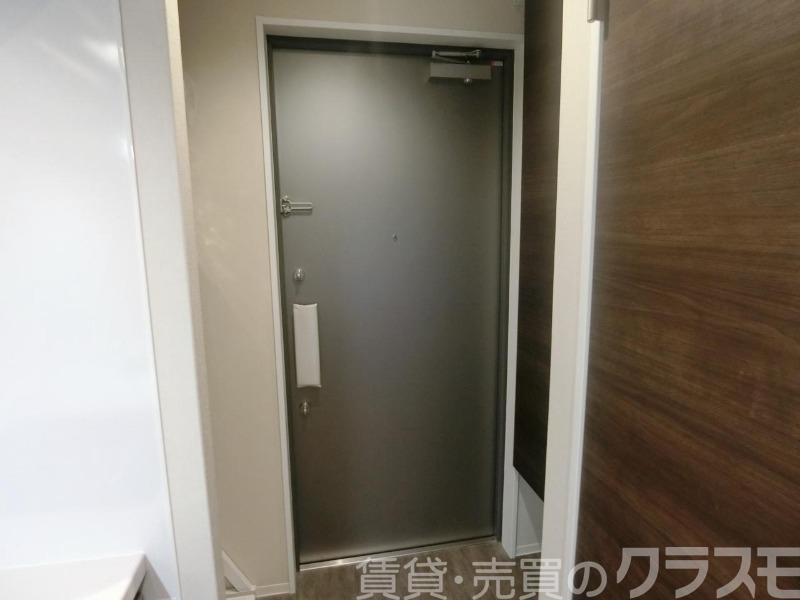17/30 玄関