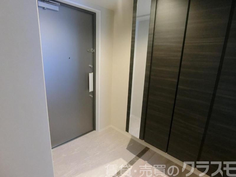 17/30 玄関