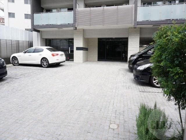 22/30 エントランス