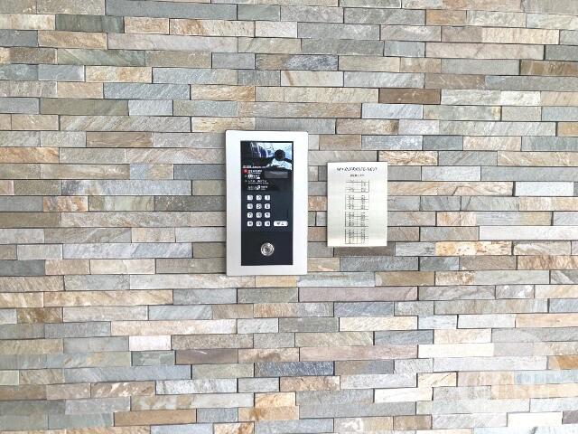 15/20 エントランス