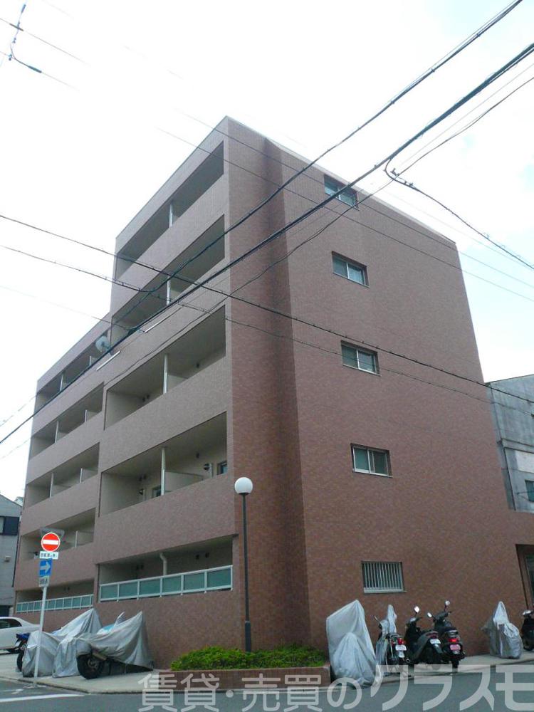 30/30 エントランス