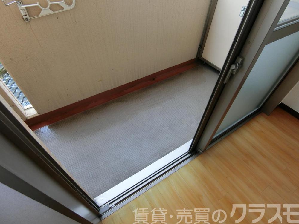 23/30 バルコニー