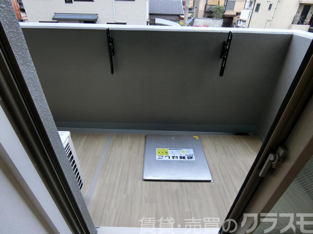 23/30 バルコニー