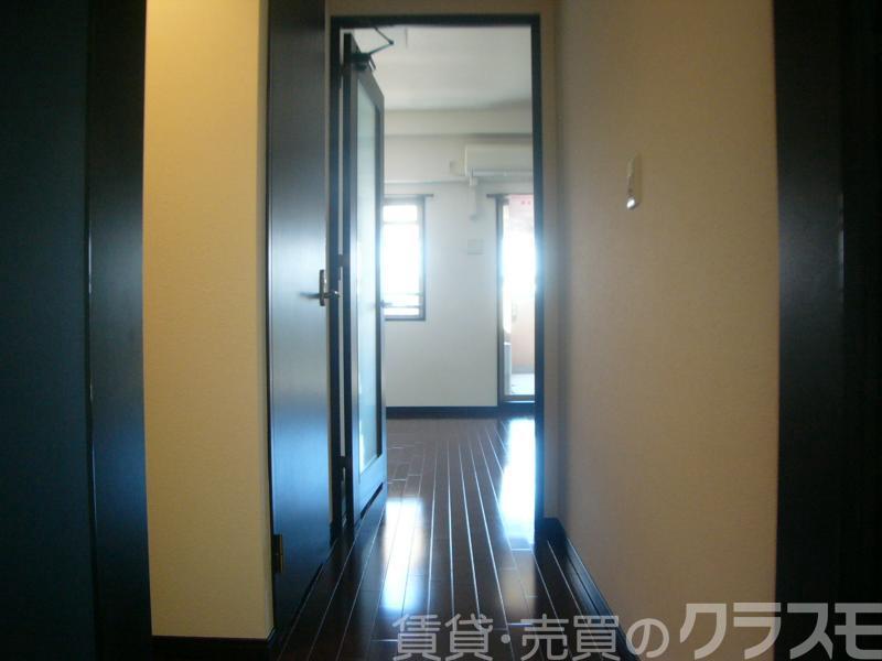 13/30 玄関