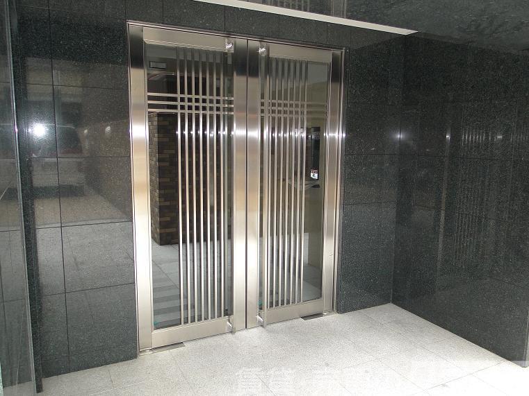 29/30 エントランス