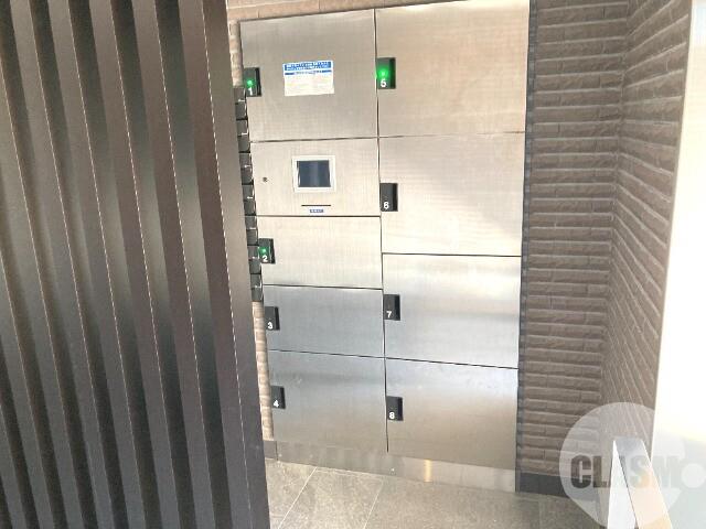 20/30 エントランス