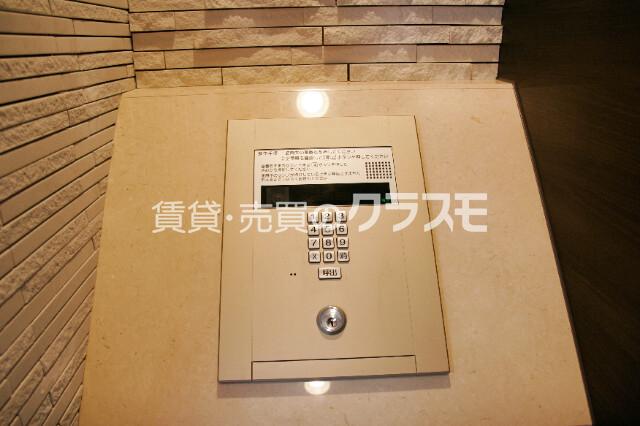 17/26 エントランス