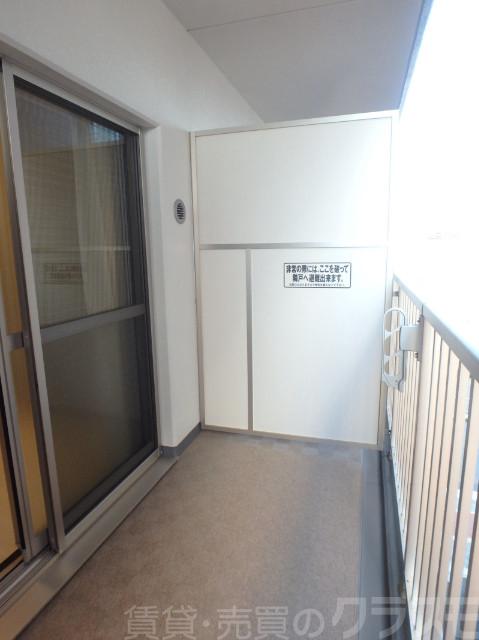 19/30 バルコニー