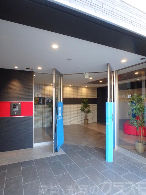 25/30 エントランス