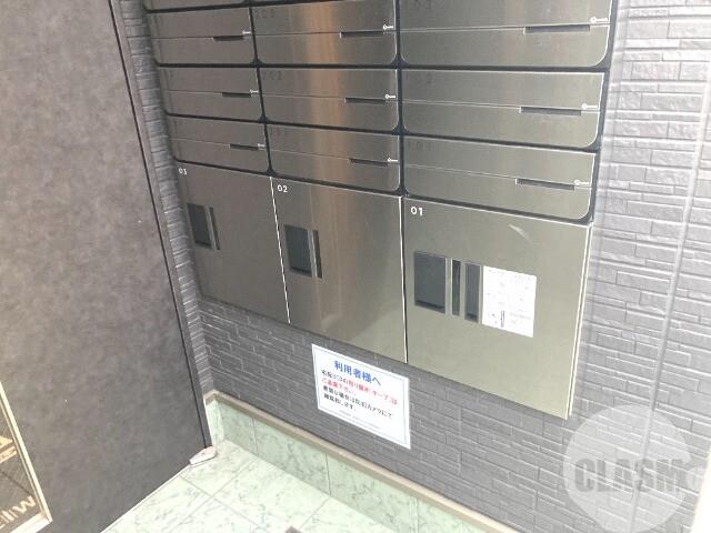 21/27 エントランス