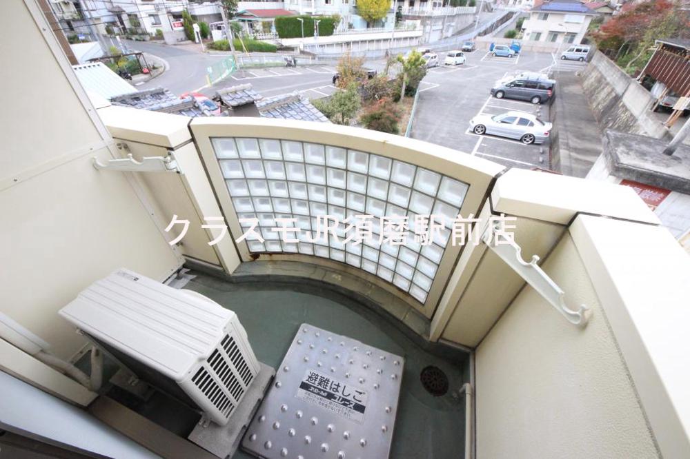 13/25 バルコニー