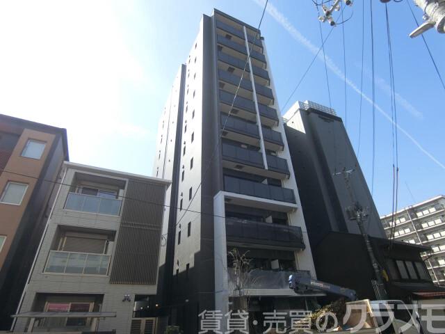 30/30 エントランス