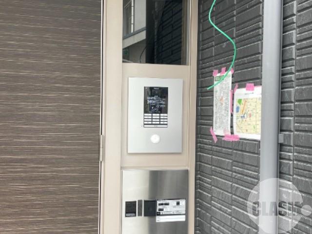 20/30 エントランス